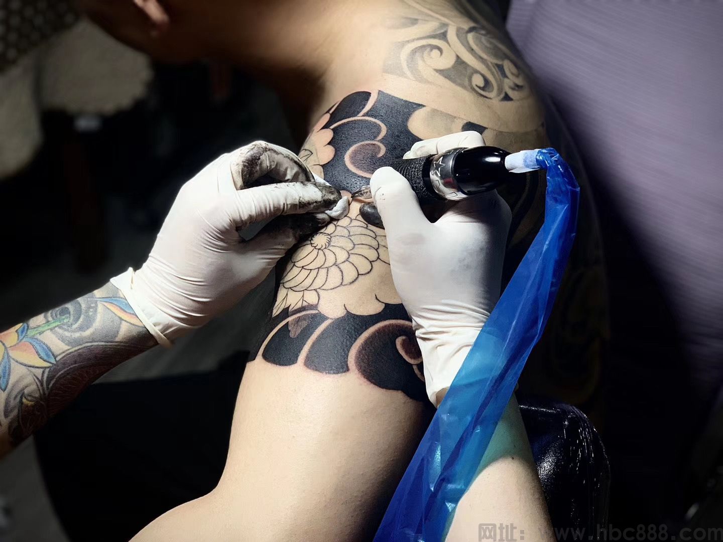 <strong>学纹身培训为什么要学绘画</strong>