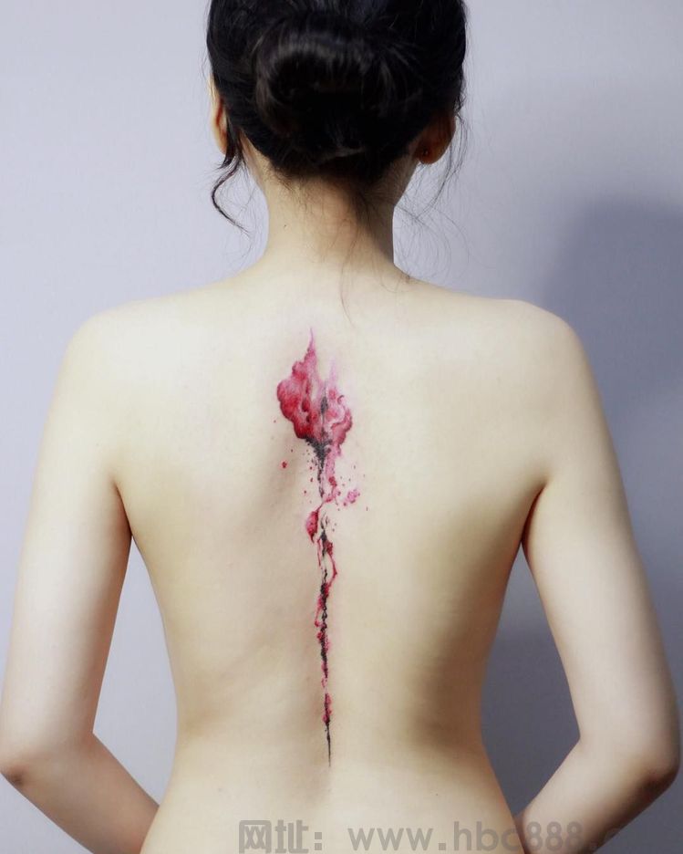 较小的纹身更好纹吗?